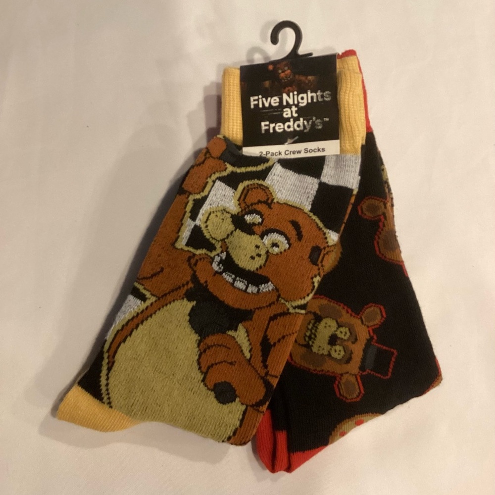Lot of 2 Pairs Five Nights At Freddy’s Halloween Crew Socks, Adult Size 6-12
